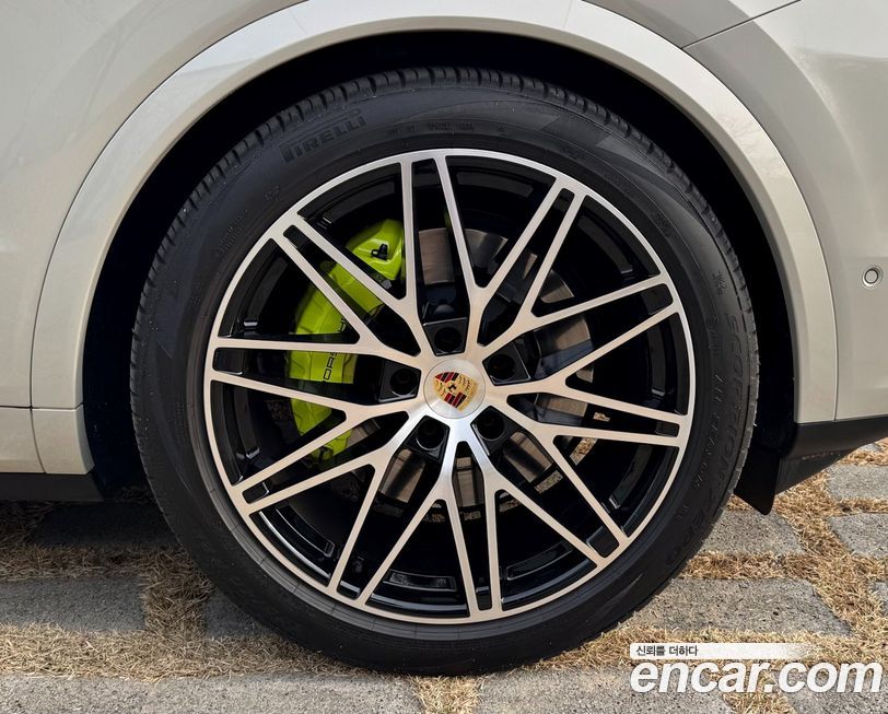 Porsche Cayenne 2024