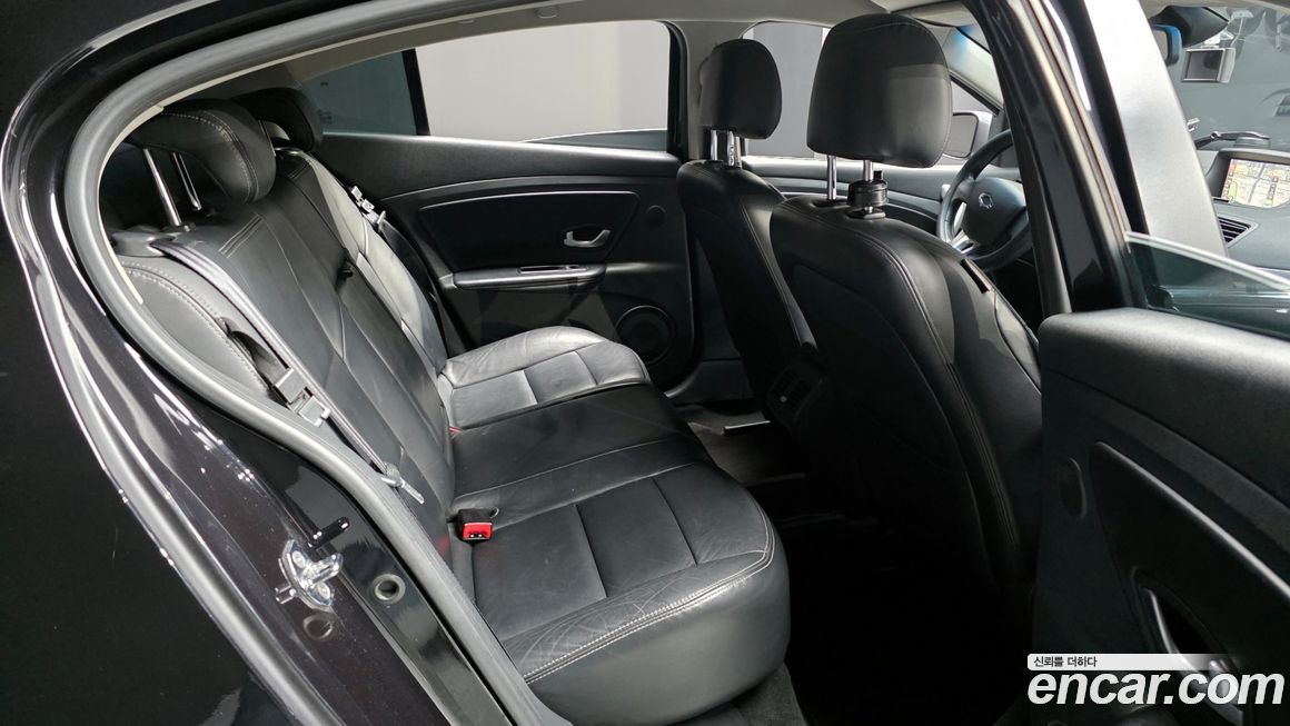 Renault-KoreaSamsung SM3 2011