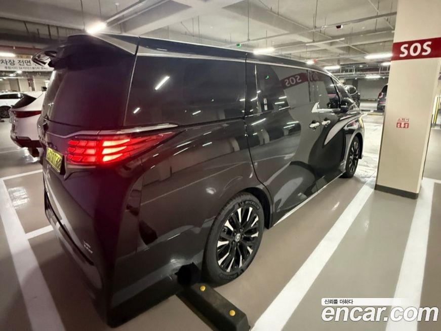 Toyota Alphard 2025