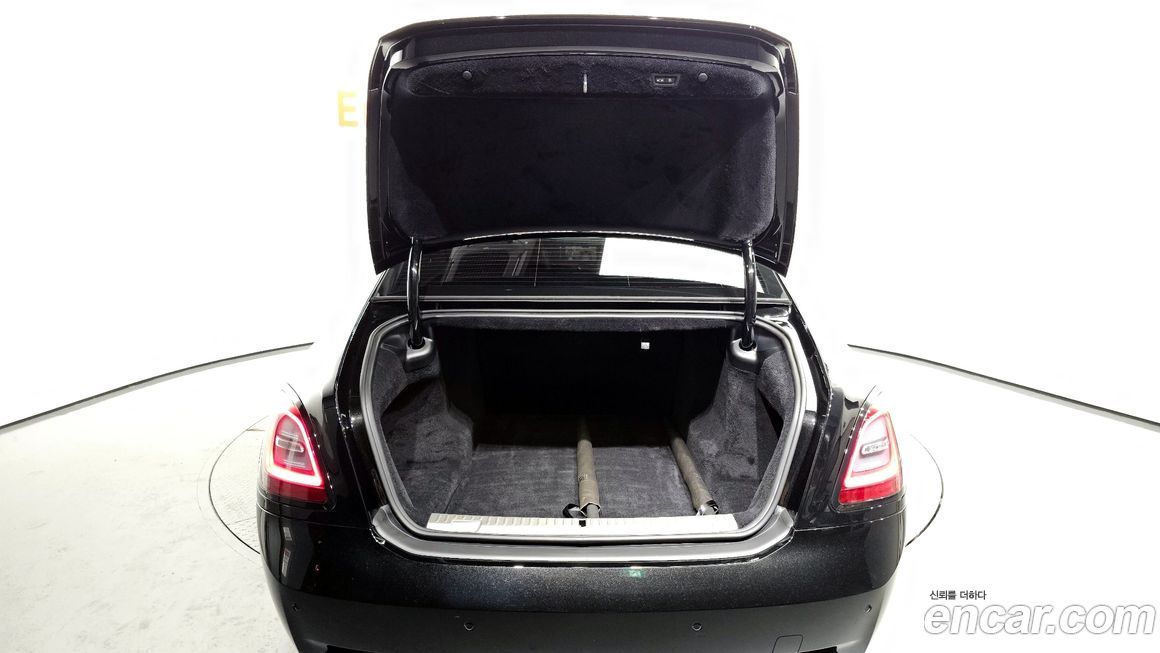 Rolls-Royce Ghost 2023