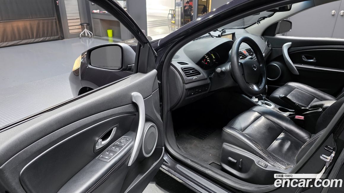 Renault-KoreaSamsung SM3 2011