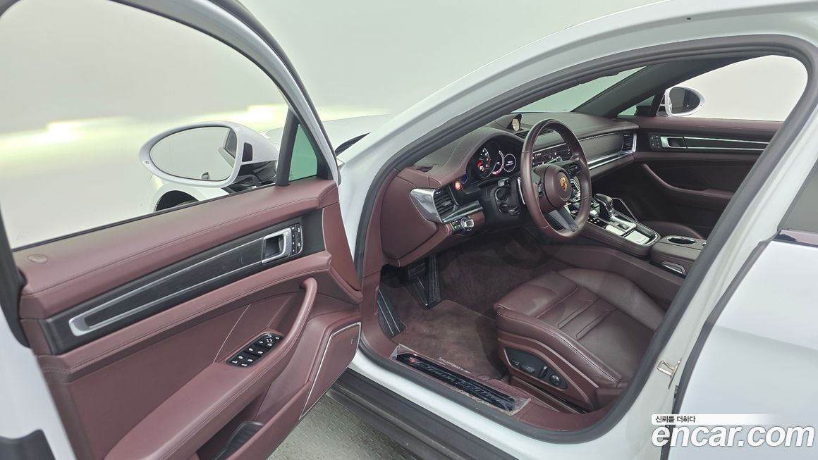 Porsche Panamera 2022