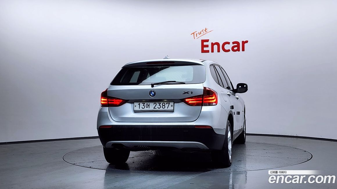 BMW X1 2011
