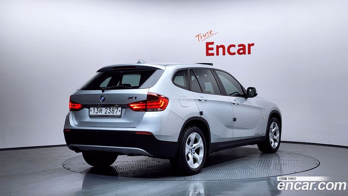 BMW X1 2011