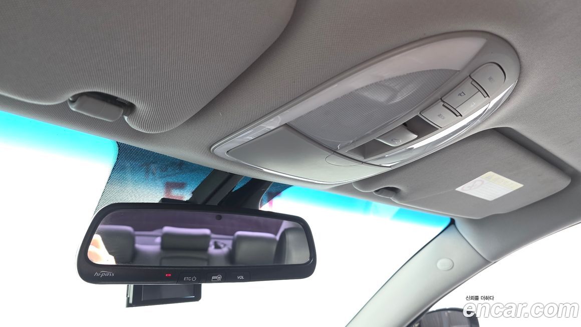 Hyundai Genesis 2012