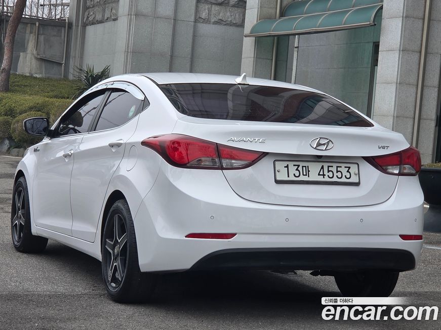 Hyundai AVANTE 2015