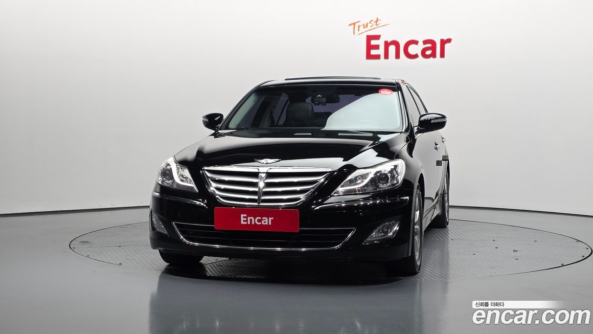 Hyundai Genesis 2012