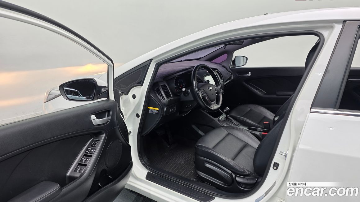 Kia K3 2015