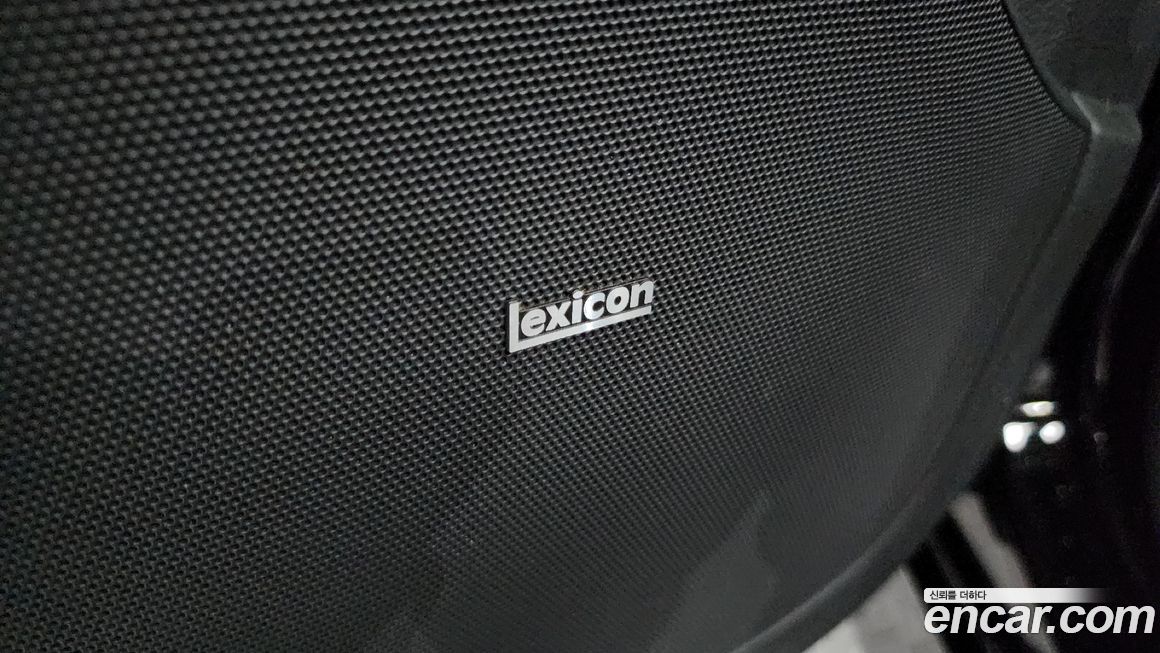 Hyundai Genesis 2012