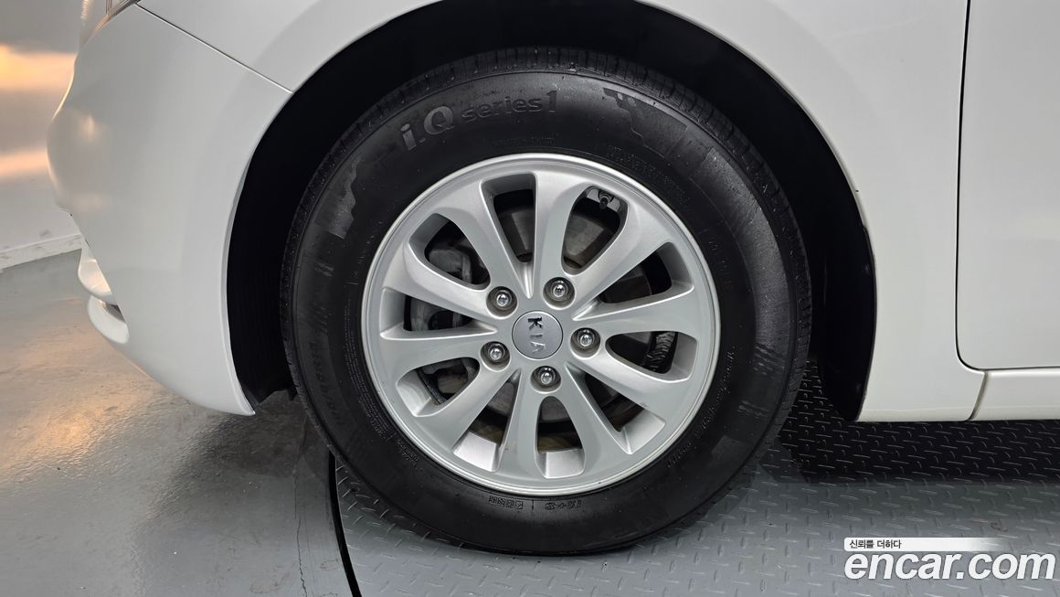 Kia K3 2015