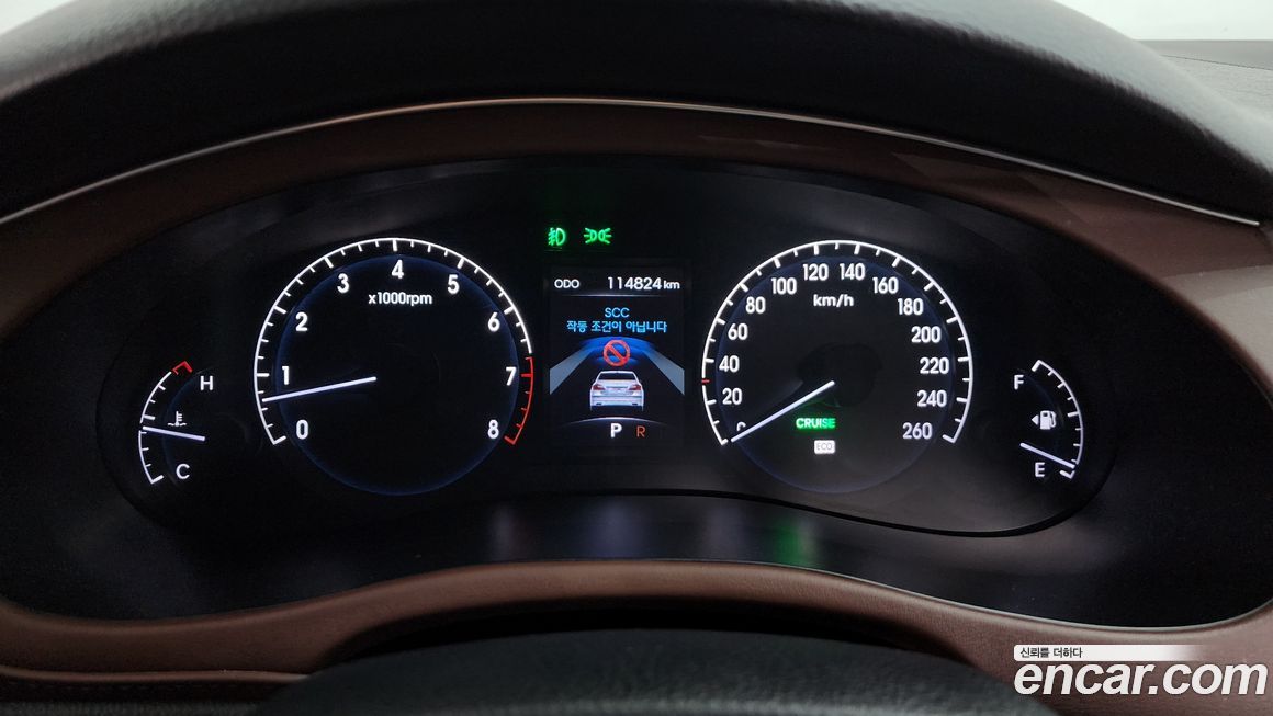 Hyundai Genesis 2012