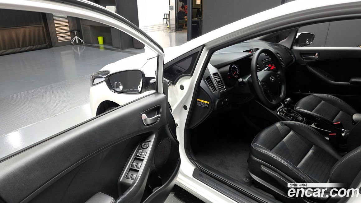 Kia K3 2016