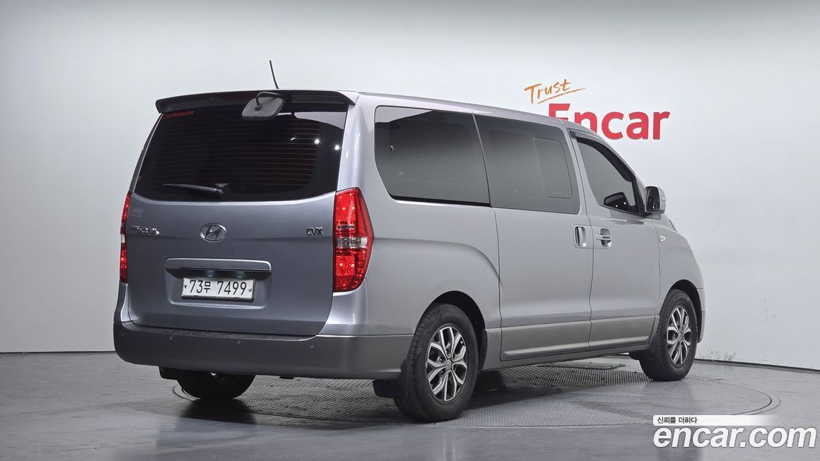 Hyundai Starex 2016