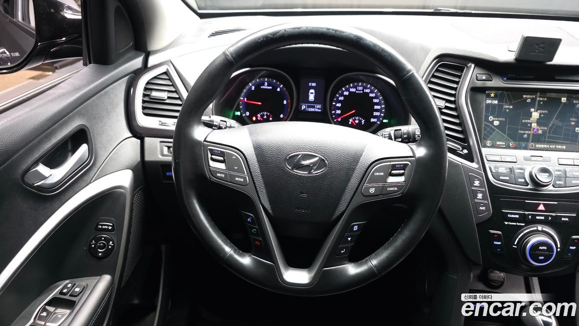 Hyundai Santafe 2015