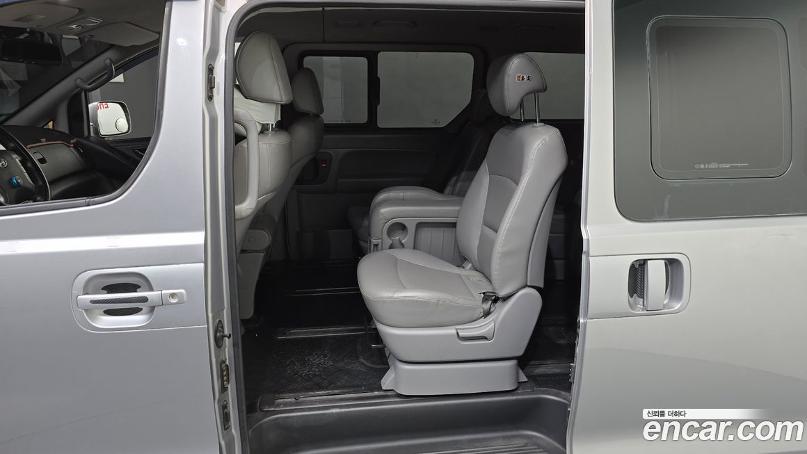 Hyundai Starex 2016