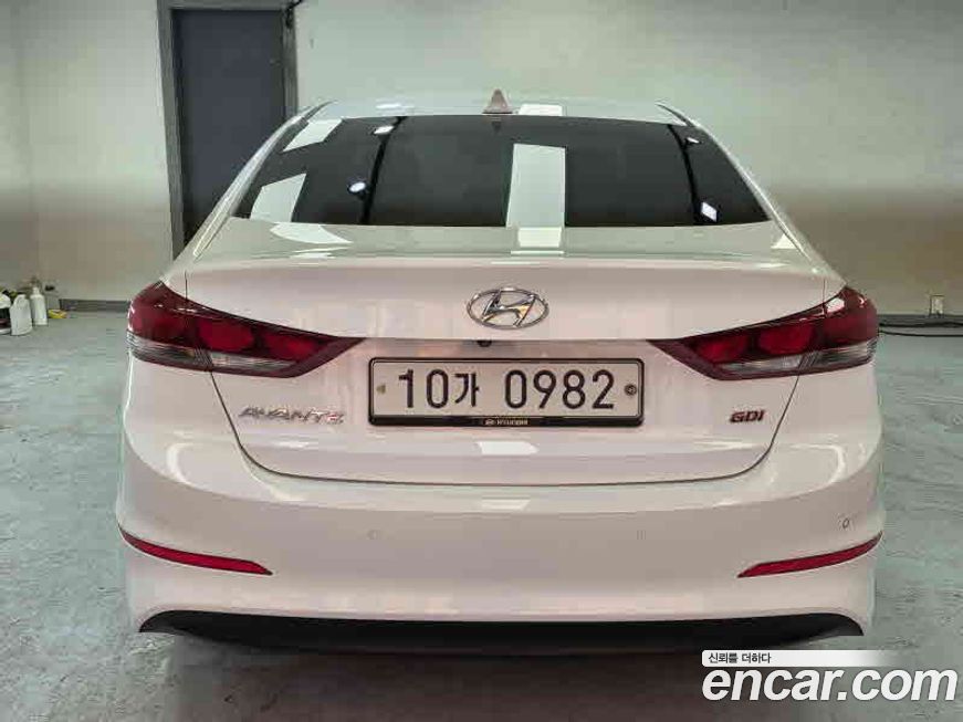 Hyundai AVANTE 2016