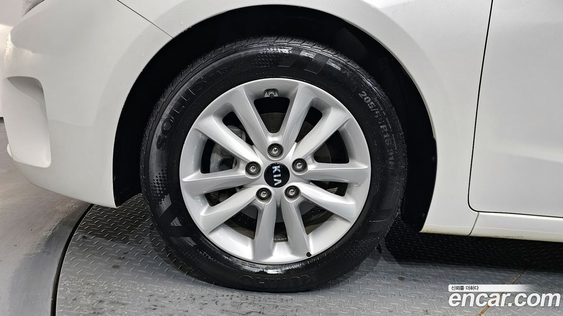 Kia K3 2017