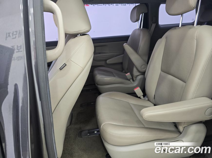 Kia Canival 2018