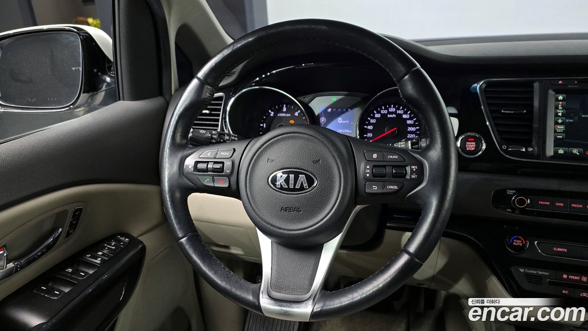 Kia Canival 2016