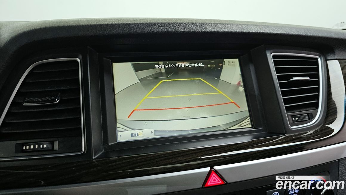 Hyundai Genesis 2015