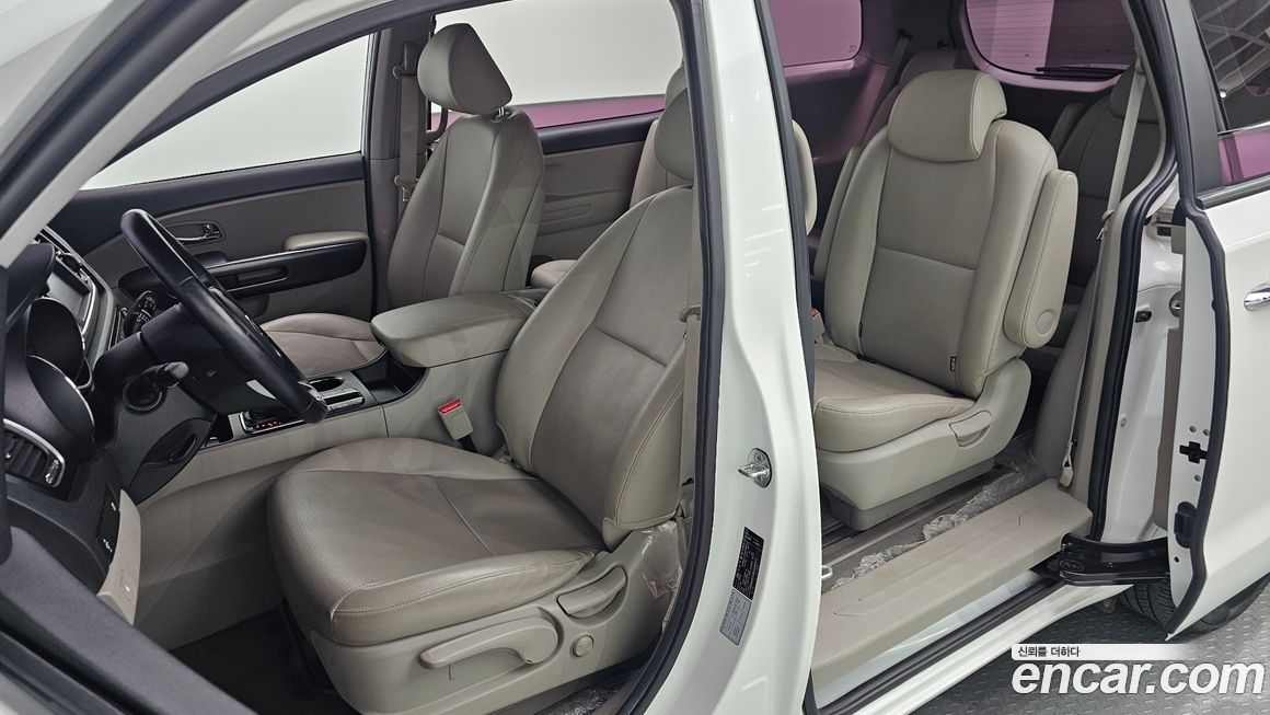 Kia Canival 2019