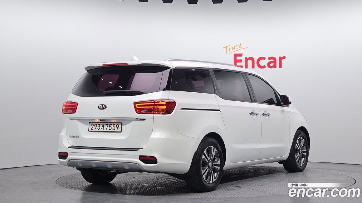 Kia Canival 2019