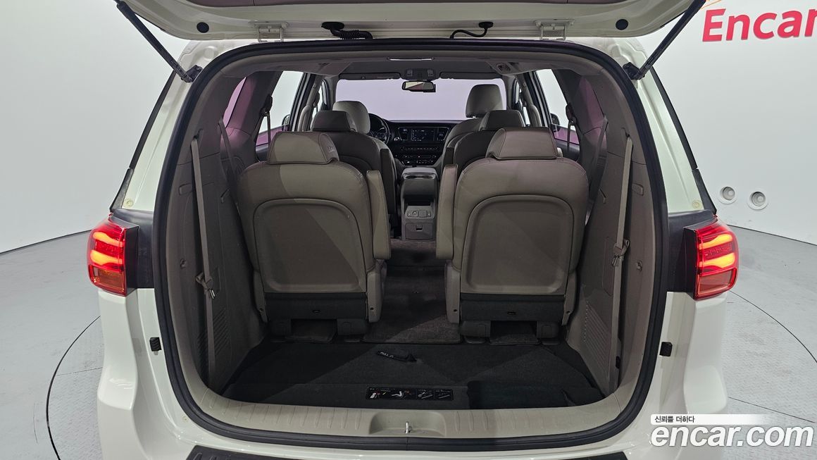 Kia Canival 2019
