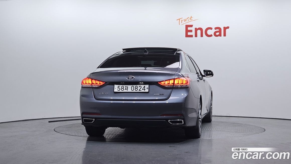 Hyundai Genesis 2015