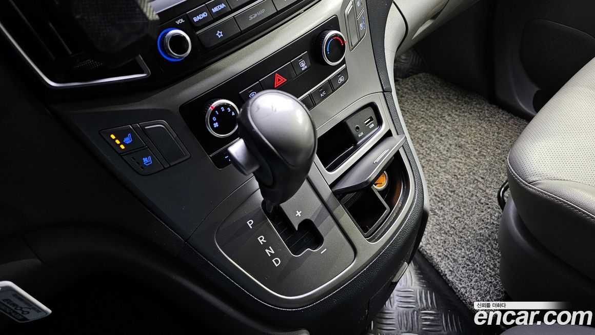 Hyundai Starex 2018