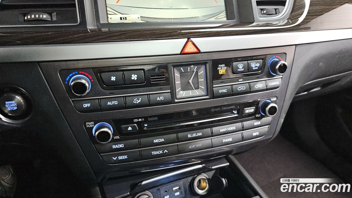 Hyundai Genesis 2015