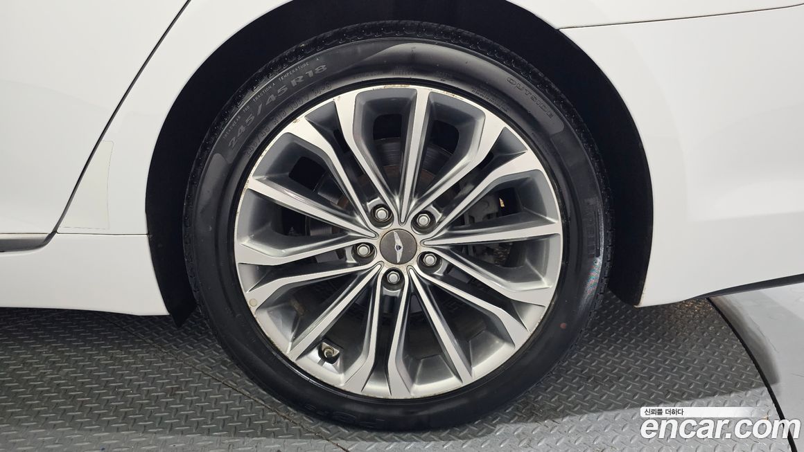 Hyundai Genesis 2016