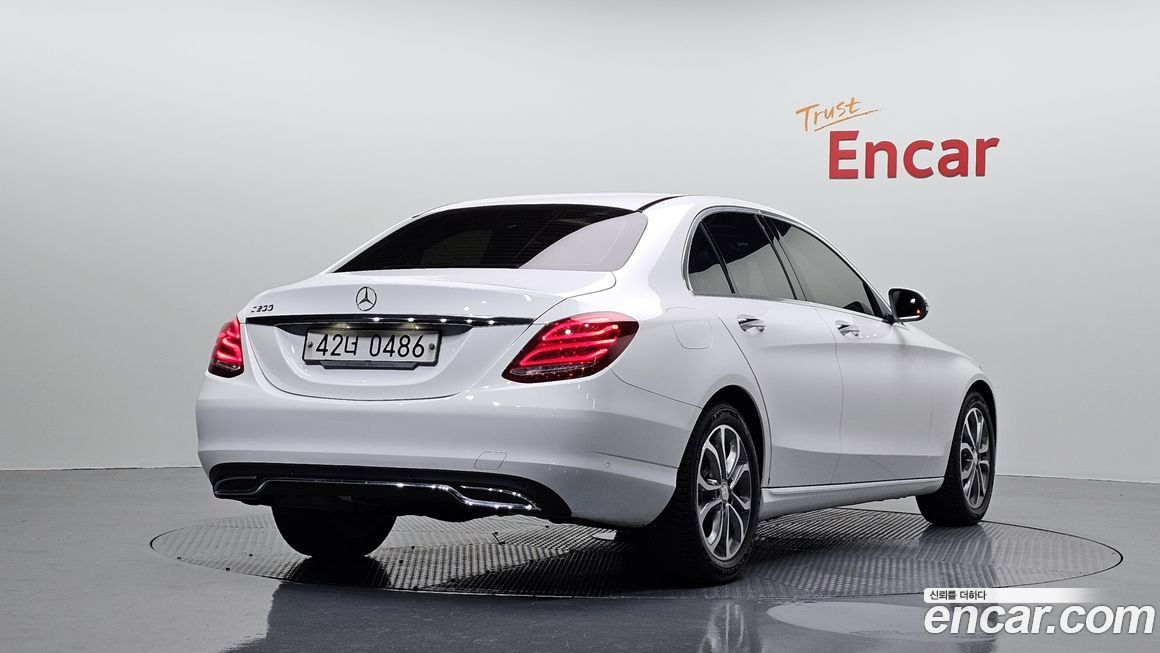 Mercedes-Benz C-Class 2016