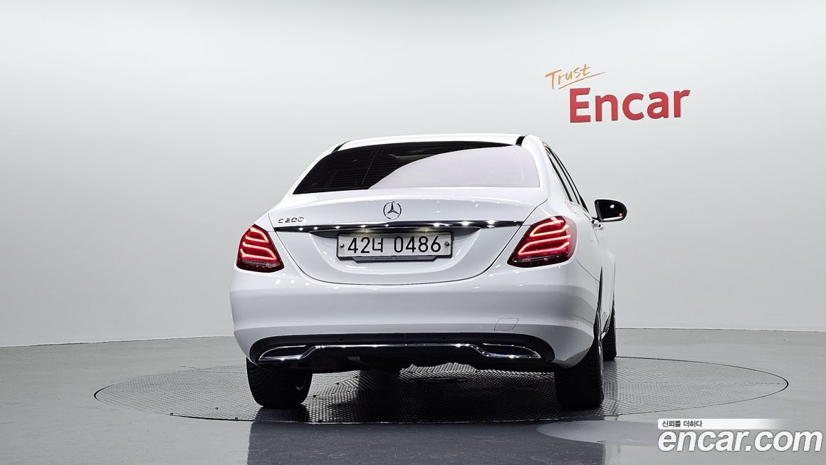 Mercedes-Benz C-Class 2016