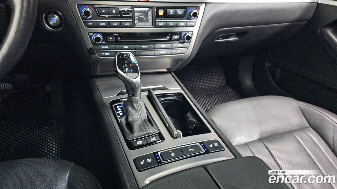 Hyundai Genesis 2016