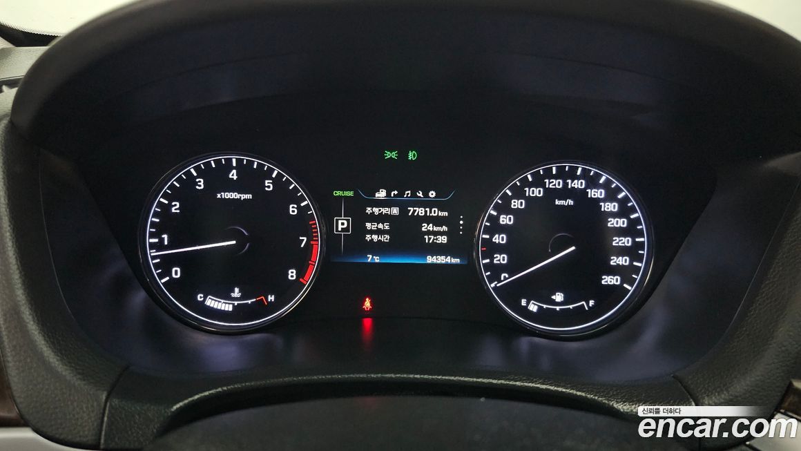 Hyundai Genesis 2016