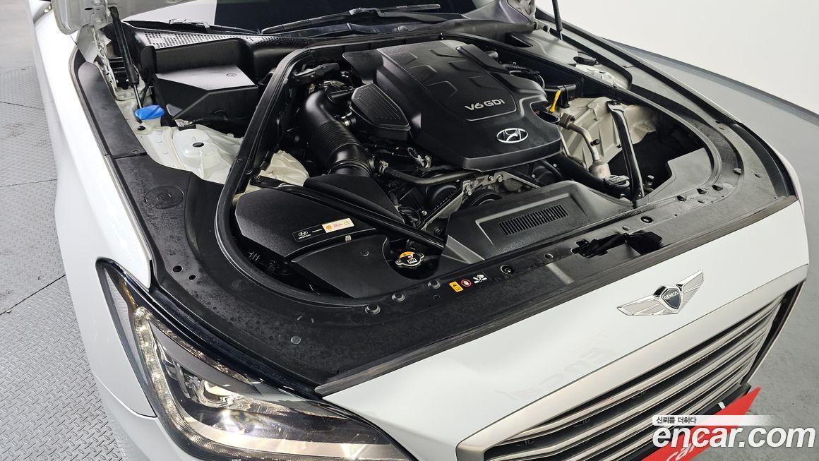 Hyundai Genesis 2016