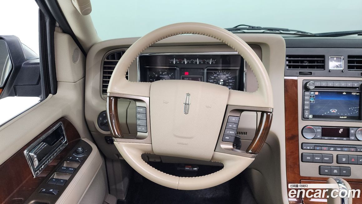 Lincoln Navigator 2014