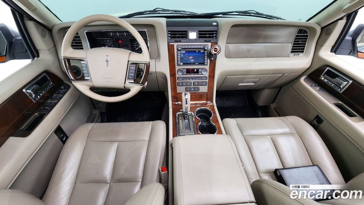 Lincoln Navigator 2014