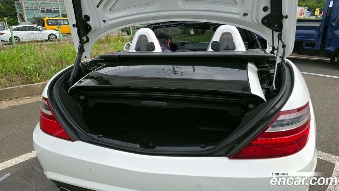 Mercedes-Benz SLK-Class 2016