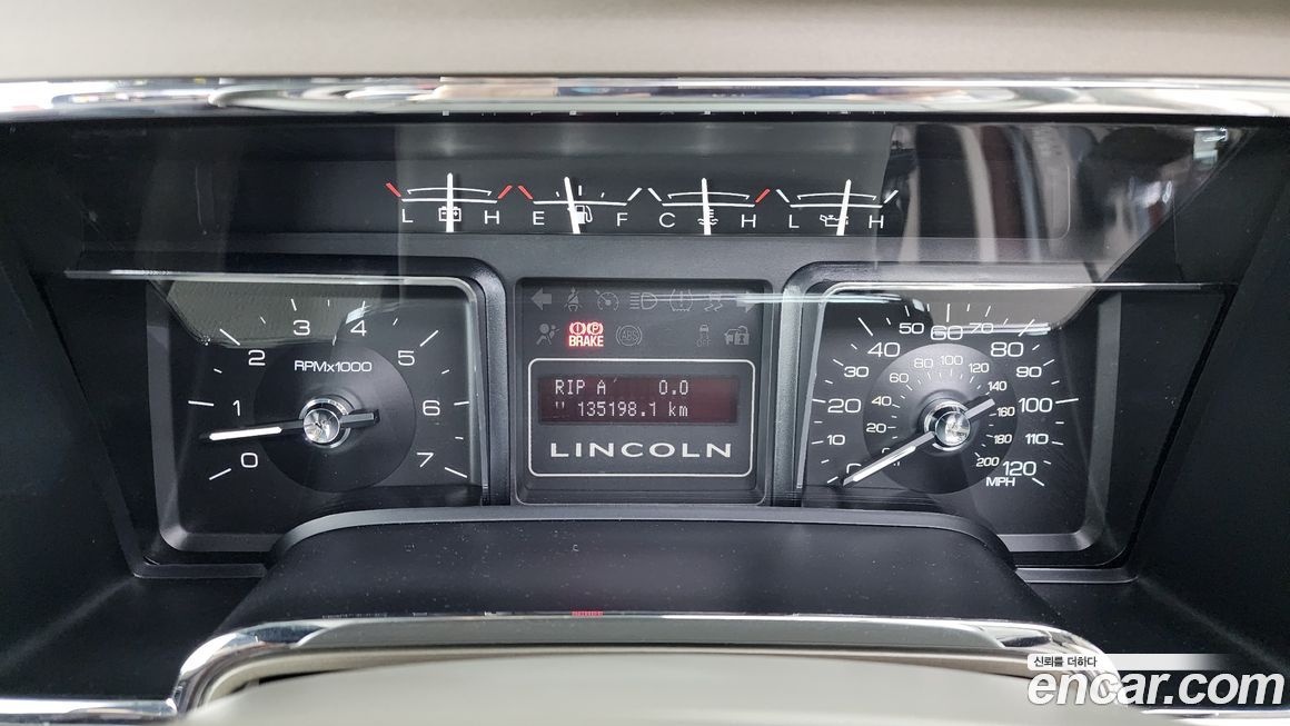 Lincoln Navigator 2014