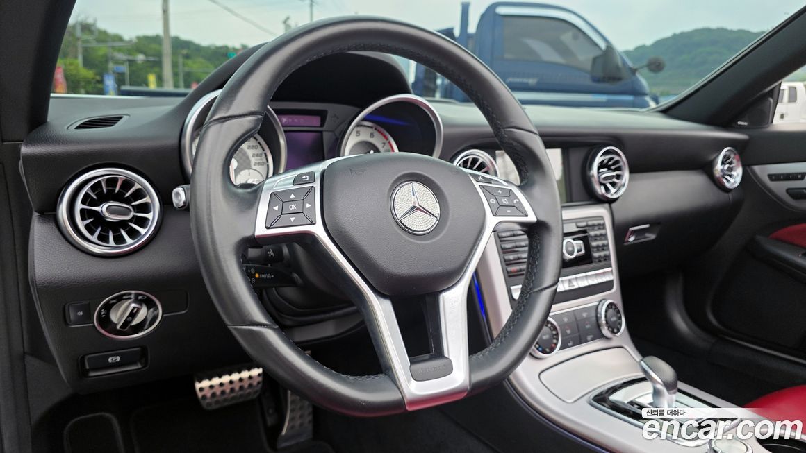 Mercedes-Benz SLK-Class 2016