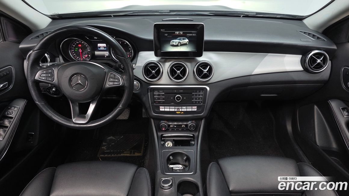 Mercedes-Benz GLA-Class 2019