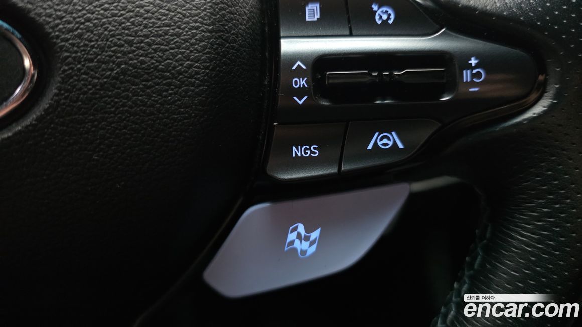 Hyundai Veloster 2021