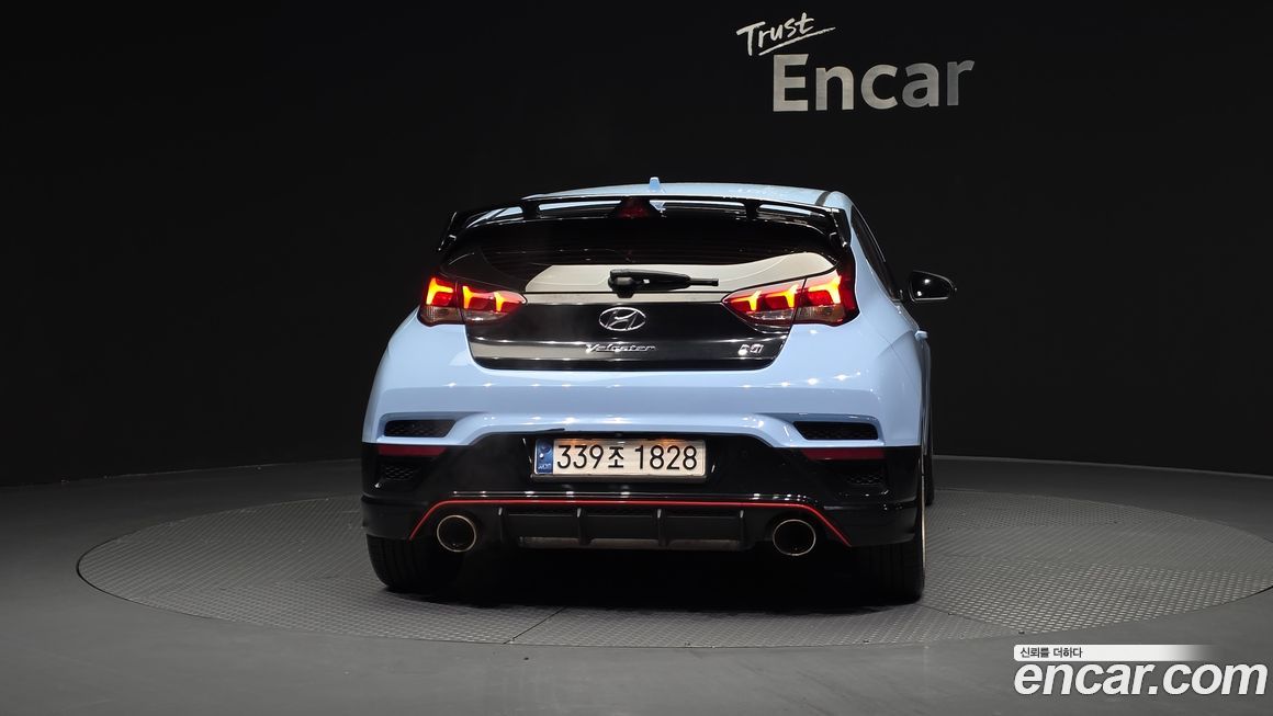 Hyundai Veloster 2021