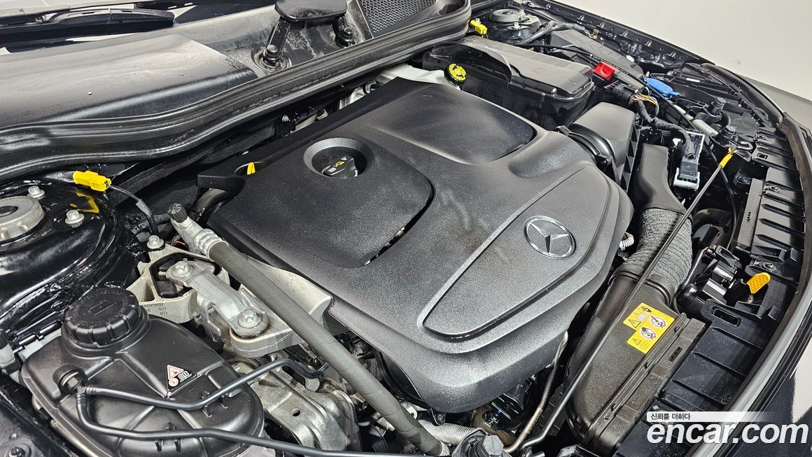 Mercedes-Benz GLA-Class 2019