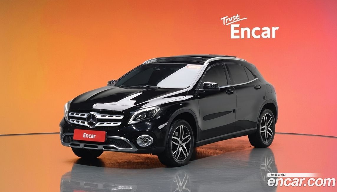 Mercedes-Benz GLA-Class 2019
