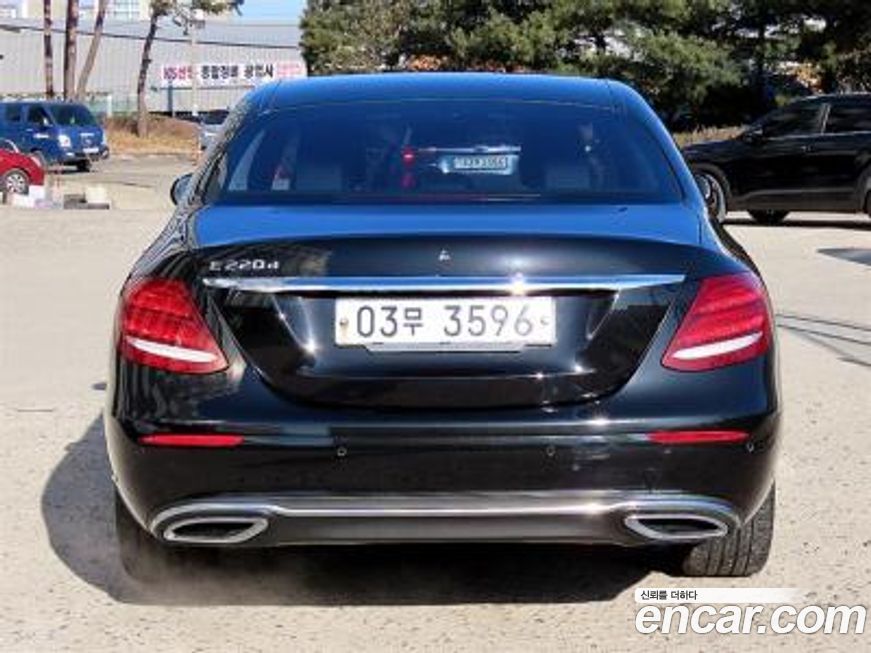 Mercedes-Benz E-Class 2017