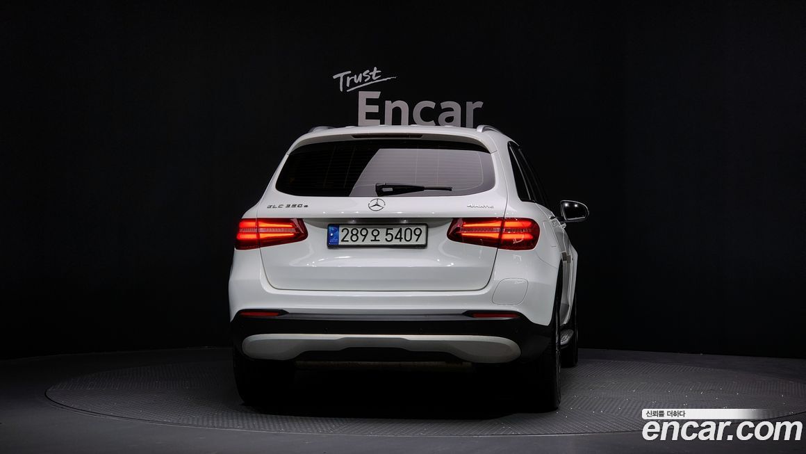 Mercedes-Benz GLC-Class 2019