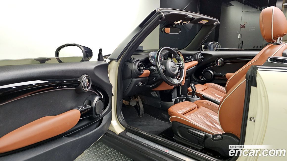 Mini Cooper Convertible 2022