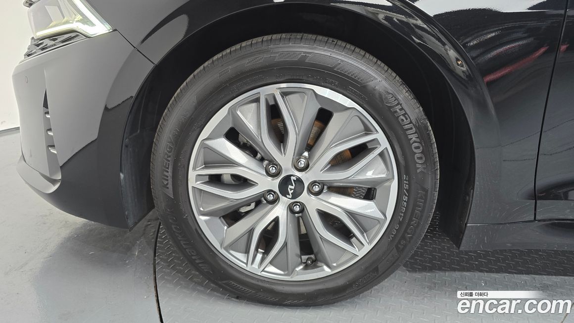 Kia K5 2023